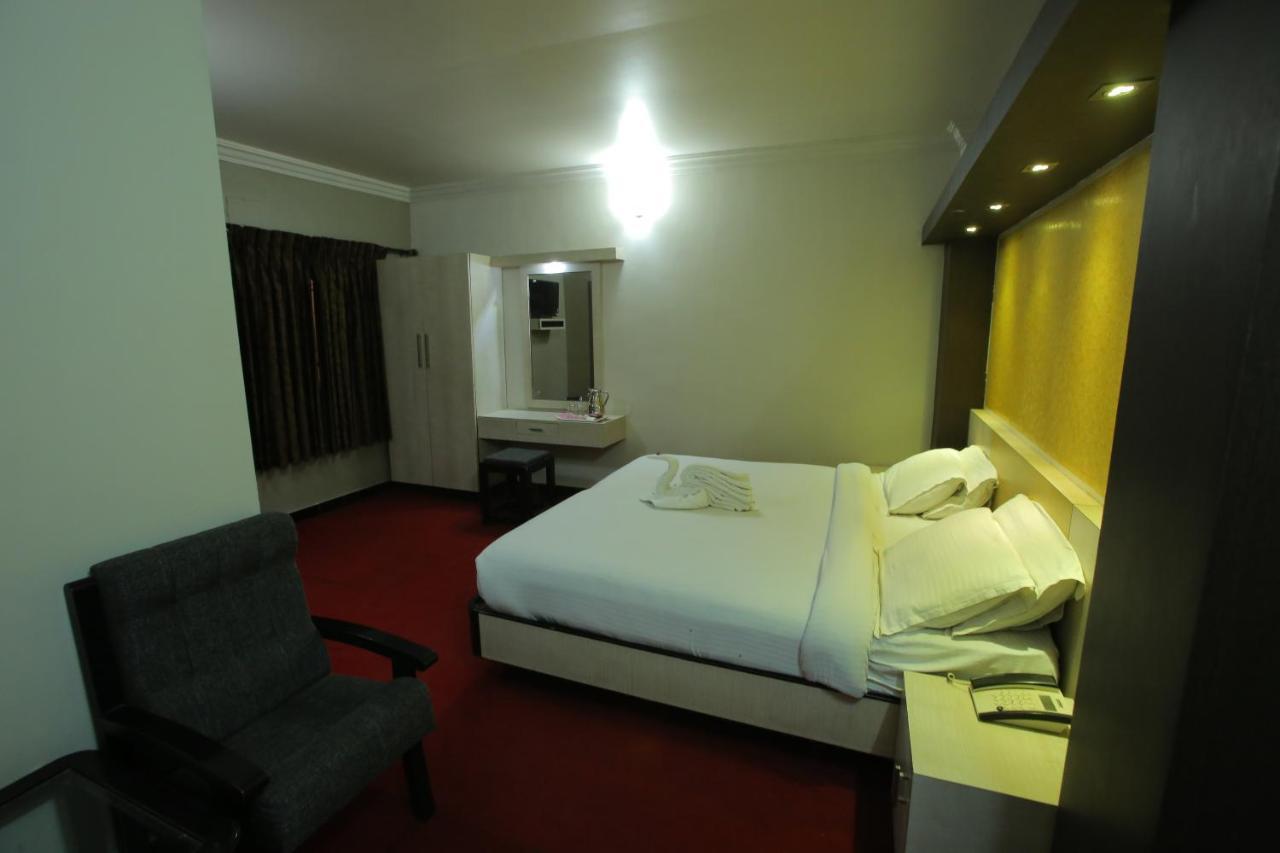 Hotel City Palace Udagamandalam Exterior foto